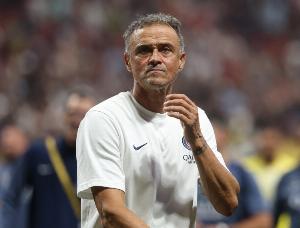 恩里克：巴黎配不上欧超杯冠军&amp;热刺表现更好 我对舍瓦利耶很满意