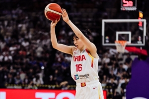 美式橄榄球投注-中国女篮的内线确实是巨大的优势 但还是缺少稳定外线投射球员