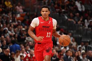 美式橄榄球投注-两年2次赛季报销！Shams：热火三年合同签回德鲁-史密斯