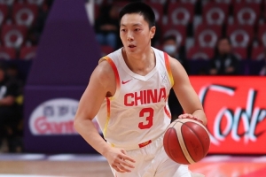 美式橄榄球投注-体坛周报：一分惜败澳大利亚摘银！中国男篮在遗憾中昂首离开