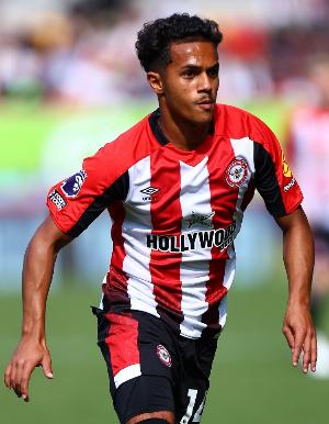 直播入口-罗马诺：里昂想要租借+选择性买断引进卡瓦略，遭布伦特福德拒绝